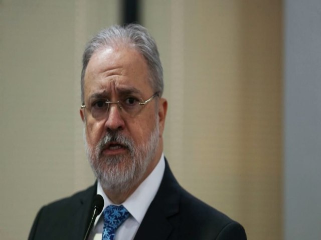 Chefe da PGR, Augusto Aras garante que quem ganhar a eleio vai tomar posse