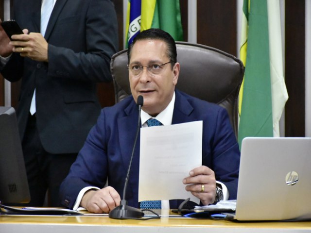 Deciso de ministro do STF afasta reeleio de Ezequiel Ferreira