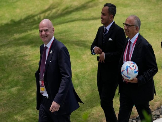 Na cpula do G20, Presidente da Fifa pede cessar-fogo temporrio entre Ucrnia e Rssia durante a Copa do Mundo
