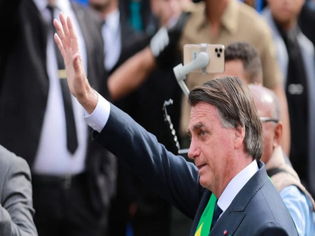 Bolsonaro bate martelo e no passar faixa para Lula