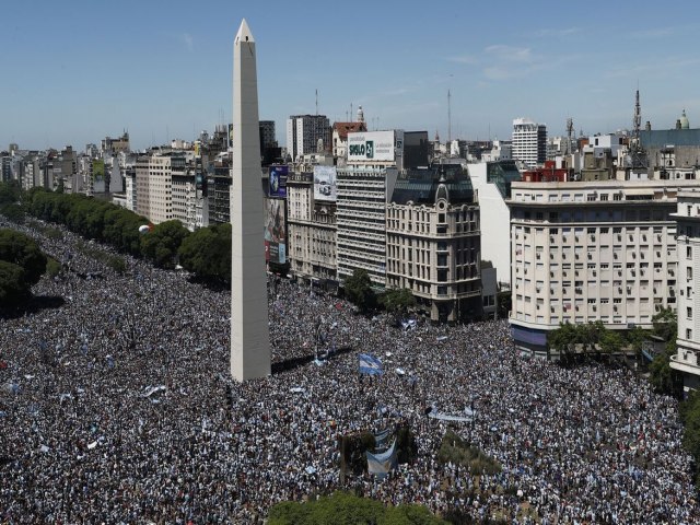Festa na Argentina transforma Buenos Aires na 