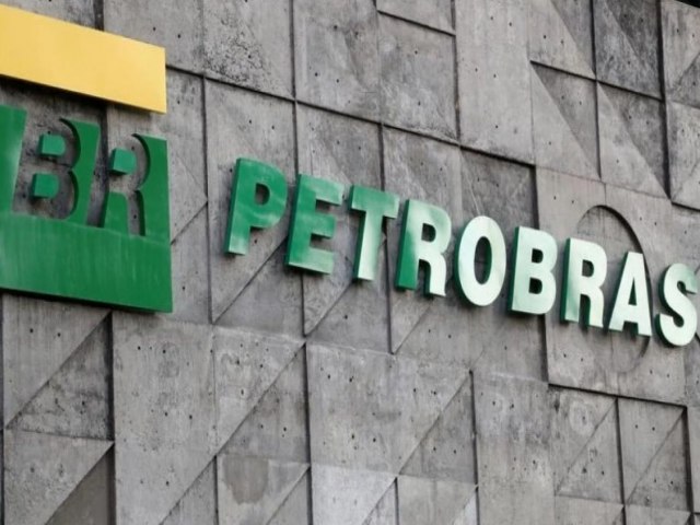 Equipe de Lula recomenda fim de processo de privatizao de Petrobras e mais seis estatais