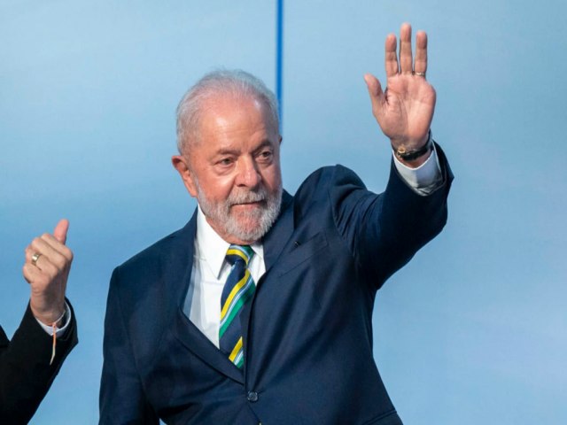 Poltica Lula deixa para depois do Natal definio dos 16 ministros que faltam
