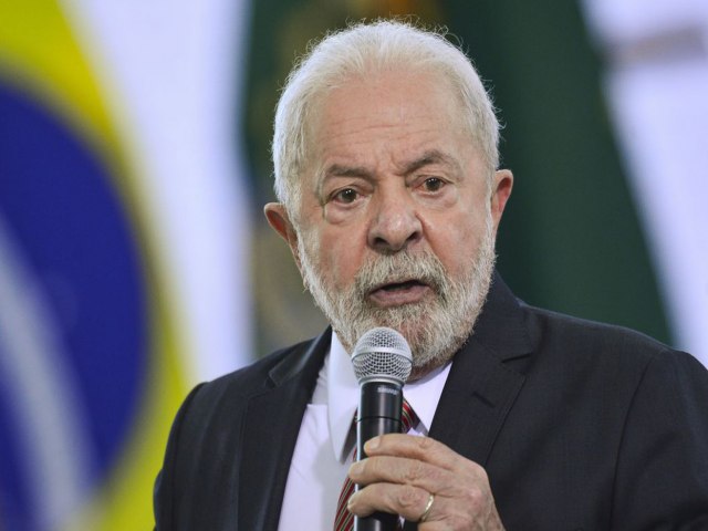 Inteligncia militar no alertou sobre tentativa de golpe, diz Lula