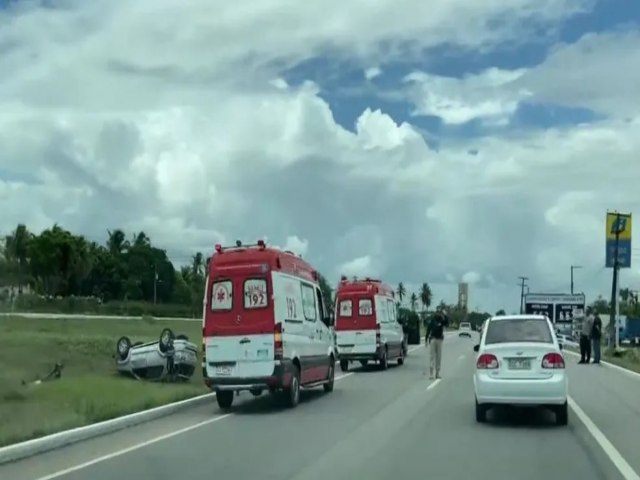 PREFEITO DE LAJES SOFRE ACIDENTE DE CARRO NA BR-304