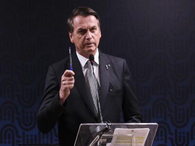 Ministra Crmen Lcia envia para 1 instncia pedidos de investigao contra Bolsonaro