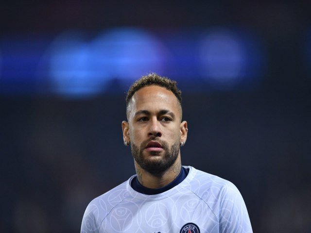 Neymar lamenta leso no tornozelo de novo e recebe mensagem de Mbapp