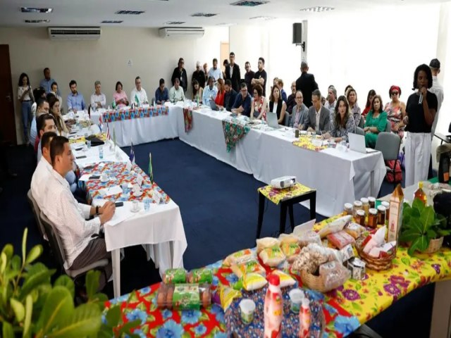 Em Natal, ministro Paulo Teixeira anuncia R$ 1,5 milho em servios de assistncia tcnica para agricultoras familiares potiguares 