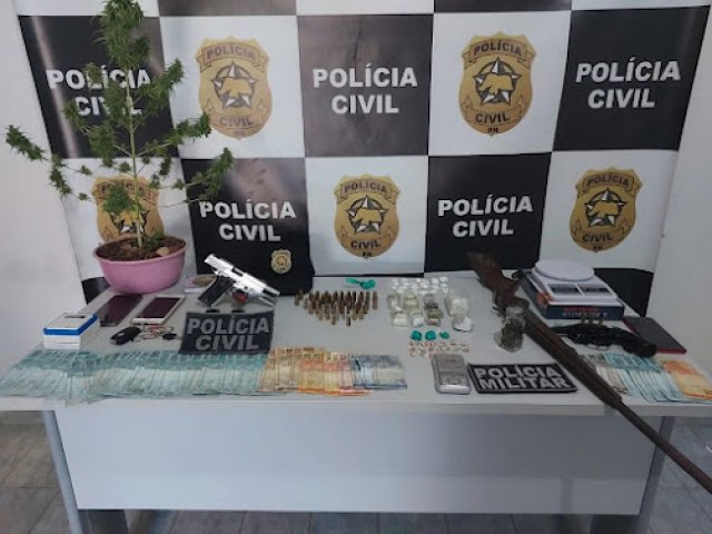 Polcia Civil de Portalegre-RN deflagra operao PURGATO e prende 4 envolvidos em crimes de trfico de drogas e posse ilegal de arma de fogo