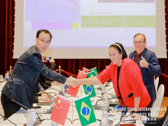 Governadora firma acordo com instituio chinesa para certificao de gemas no RN
