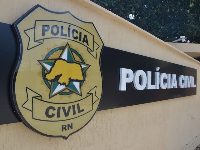 POLCIA CIVIL PRENDE CASAL QUE FAZIA DELIVERY DE DROGAS NO INTERIOR DO RN