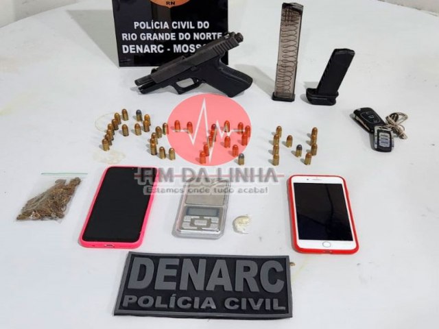POLCIA CIVIL PRENDE SUSPEITO POR HOMICDIO, APREENDE DROGAS E PISTOLA 380 DURANTE OPERAO EM MOSSOR