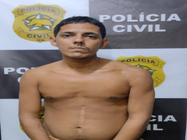 POLCIA CIVIL PRENDE HOMEM SUSPEITO DE TENTAR MATAR POLICIAL EM MACABA