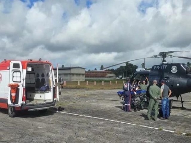 Helicptero do governo  usado para transferir paciente grave de Mossor para Natal