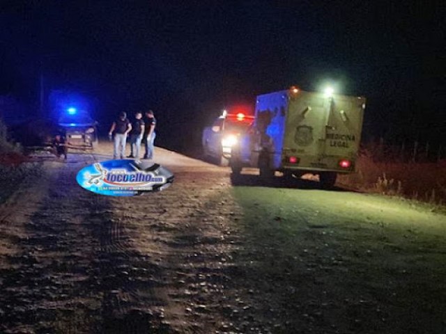 ADOLESCENTE  MORTO A TIROS NA ZONA RURAL DA CIDADE DE CARNAUBAIS, NO VALE DO AU