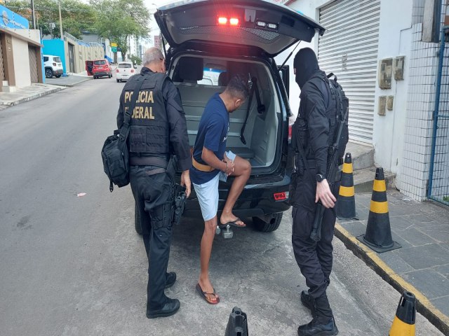 PF prende liderana de faco criminosa que estava foragida em Caruaru/PE