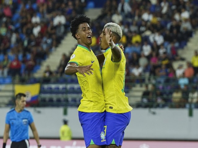 COM GOLS DE ENDRICK E JOHN KENNEDY, SELEO BRASILEIRA SUB-23 VENCE COLMBIA E CONSEGUE SEGUNDA VITRIA NO PR-OLMPICO