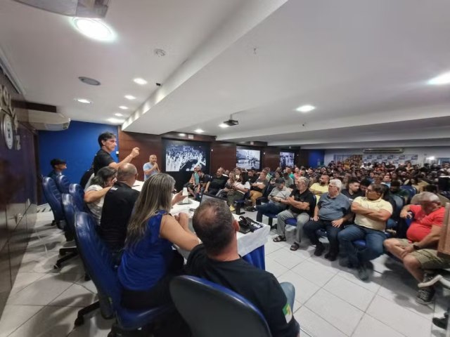 APS REUNIO COM O GOVERNO, POLICIAIS CIVIS SUSPENDEM PARALISAO DAS DIRIAS OPERACIONAIS