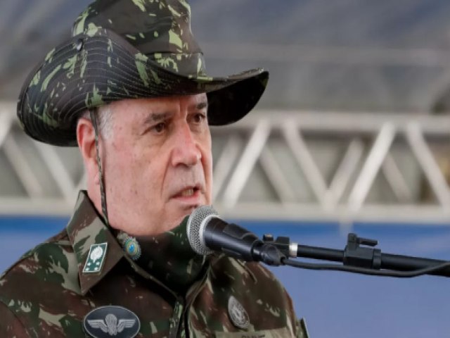 Depoimento de ex-chefe do Exrcito complica outro general de Bolsonaro