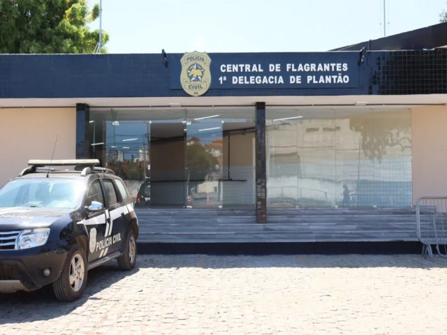 POLICIAIS CIVIS ENCERRAM GREVE E REABREM DELEGACIAS NO RIO GRANDE DO NORTE