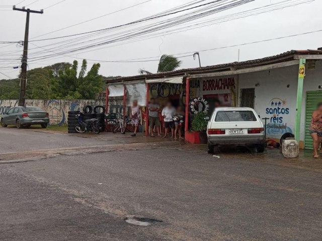 HOMEM  MORTO COM TIROS NA CABEA EM BORRACHARIA NA GRANDE NATAL