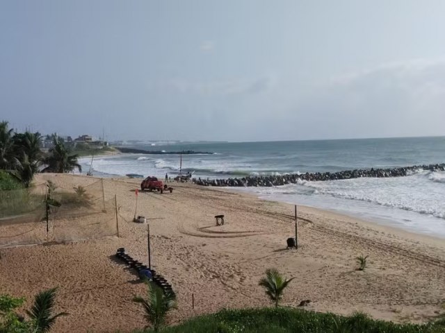 CORPO DO SEGUNDO ADOLESCENTE VTIMA DE AFOGAMENTO EM PRAIA DE NATAL  ENCONTRADO