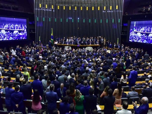 Governo Lula vai liberar R$ 10 bilhes em emendas parlamentares