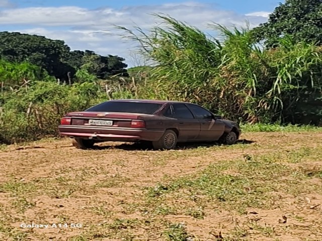 POLCIA APREENDE CARRO SUSPEITO DE TER SE ENVOLVIDO EM ACIDENTE COM 2 VTIMAS FATAIS EM CERRO COR