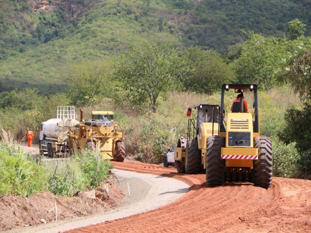 Obras na RN-177 avanam na regio Oeste e atingem 30%