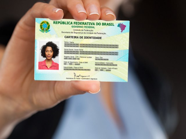 Dez milhes de brasileiros j possuem a nova Carteira de Identidade Nacional (CIN)