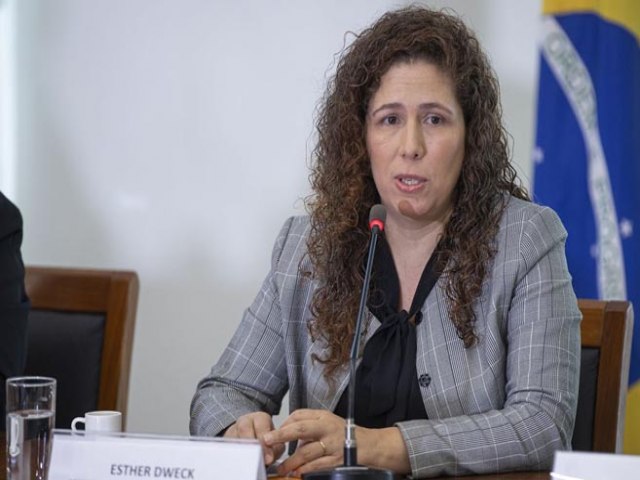 CNU: governo estuda realizao de nova prova em 2025, afirma ministra