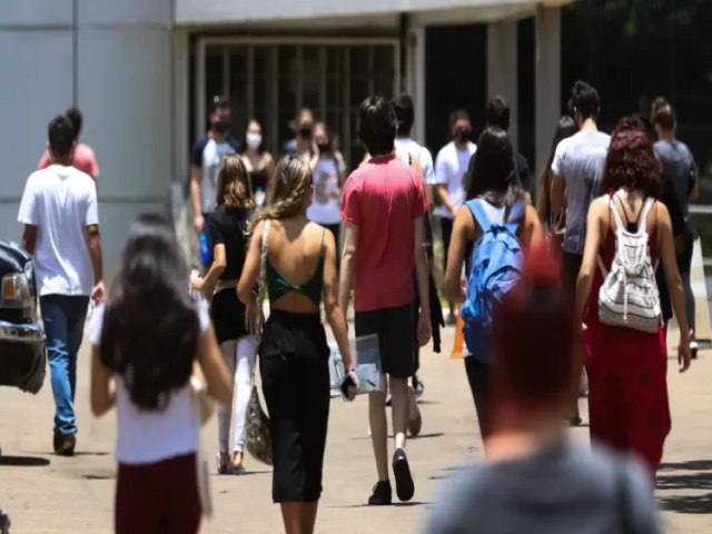 Fies: inscries para vagas do segundo semestre terminam nesta tera