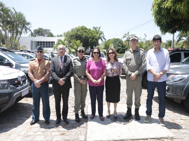 Governo entrega R$ 17 milhes em veculos e equipamentos para a segurana pblica