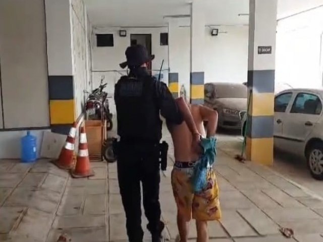 Polcia prende homem com um quilo de maconha em Ponta Negra