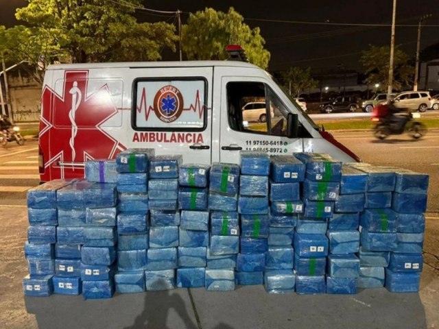 Criminosos utilizam ambulncia para transportar 1,5 tonelada de maconha