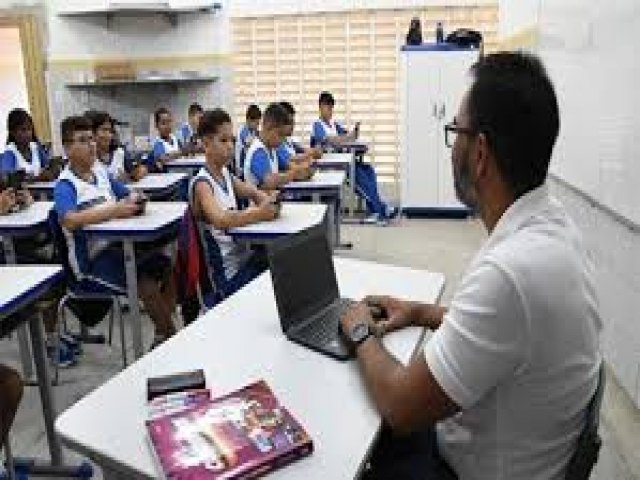 Prefeitura de Natal abre concurso com 710 vagas para a Secretaria de Educao