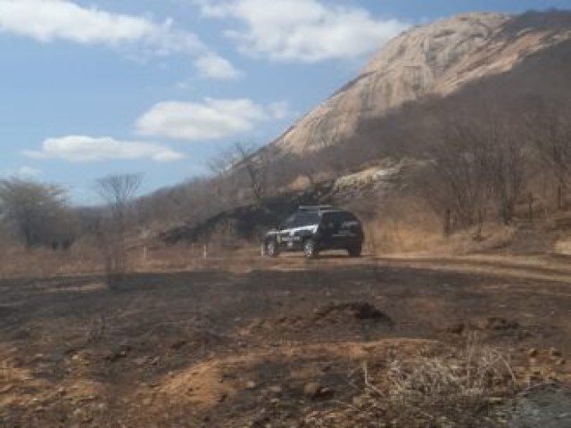 Corpo carbonizado  encontrado as margens da BR 226 no municpio de Patu, regio Oeste Potiguar