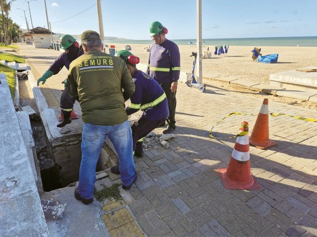 Caern � multada em R$ 3 milh�es por esgoto em Ponta Negra