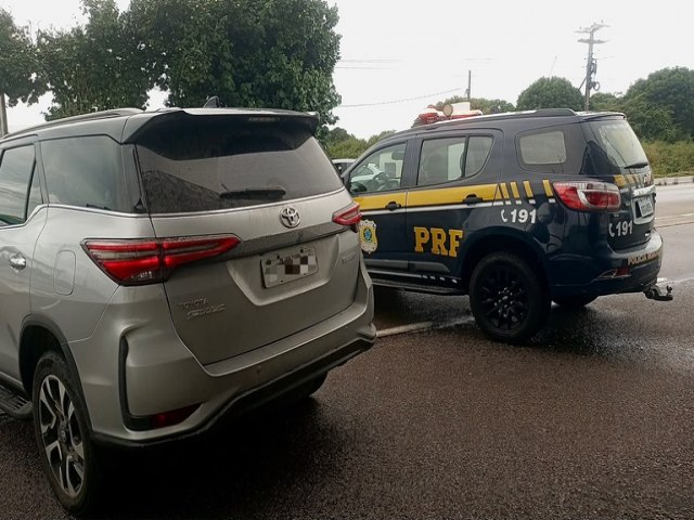 Suspeito � detido em Parnamirim com carro furtado na Para�ba; ele j� tinha sido preso por arrombamentos em bancos