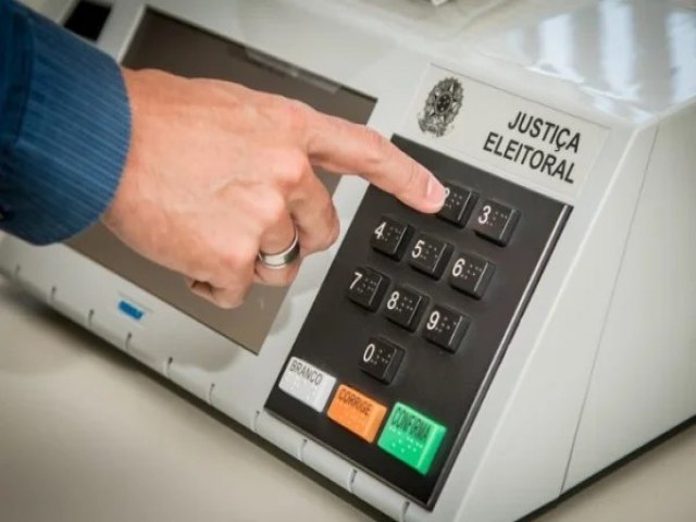 Pr�-candidatos ter�o restri��es em a��es institucionais e publicidade a partir deste s�bado