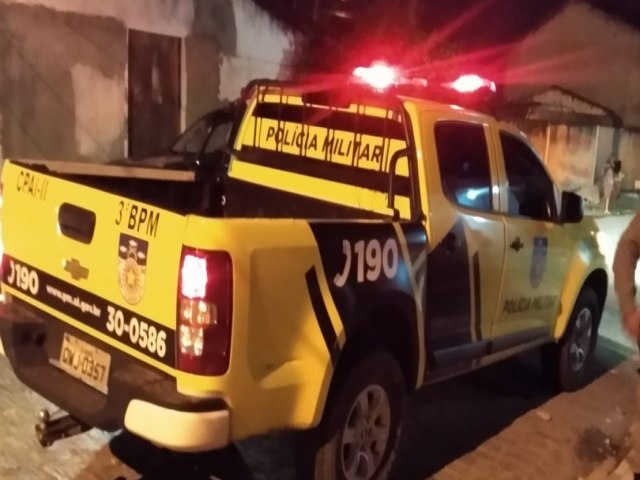 POLCIA ENCERRA FARRA CLANDESTINA COM QUASE 30 PESSOAS EM MOTEL DE ARAPIRACA