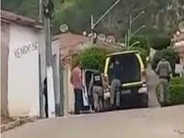Mulher deixou cabo do Exrcito estuprar crianas em troca de R$ 30 no Serto de AL