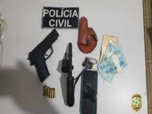Homem  preso com arma, munies, dinheiro e moto clonada, em Campo Grande