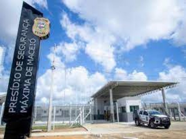 Governador entrega novo presdio, ampliao de Penitenciria e zera dficit