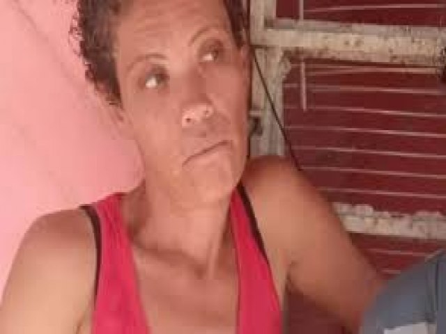 Mulher  encontrada morta com sinais de violncia em terreno baldio no Agreste de Alagoas