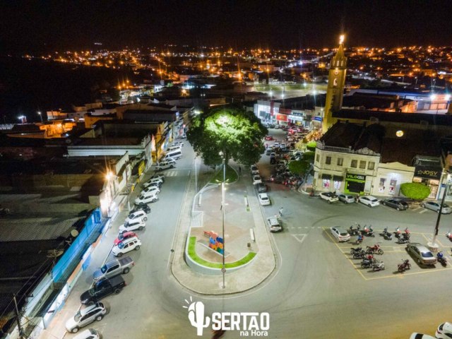 Suspeito de furtar motocicleta � detido por populares e preso pela PM em Santana do Ipanema
