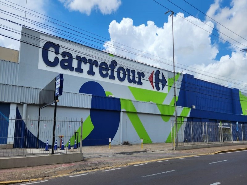 CEO do Carrefour na Frana diz que empresa vai parar de comercializar carne do Mercosul
