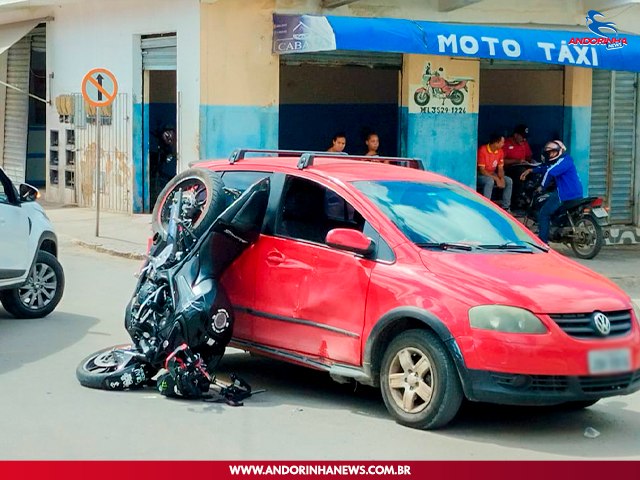 Acidente Envolve Moto e Carro na Avenida Monte Santo, Centro de Andorinha