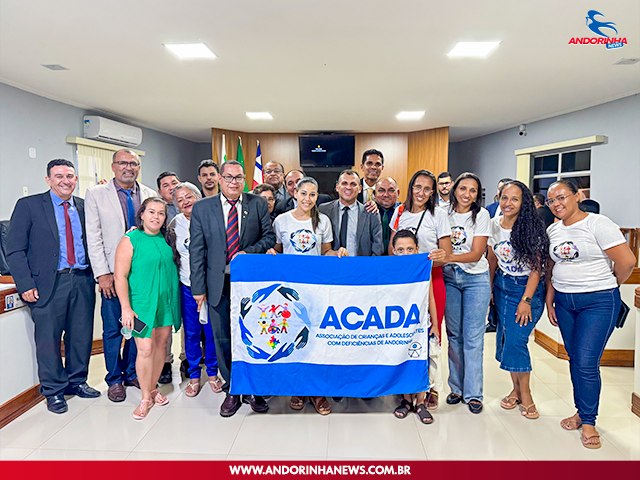 Aprovado Projeto de LEl de Nen� do D�rio que Reduz Carga Hor�ria de Servidores Respons�veis por Pessoas com Defici�ncia
