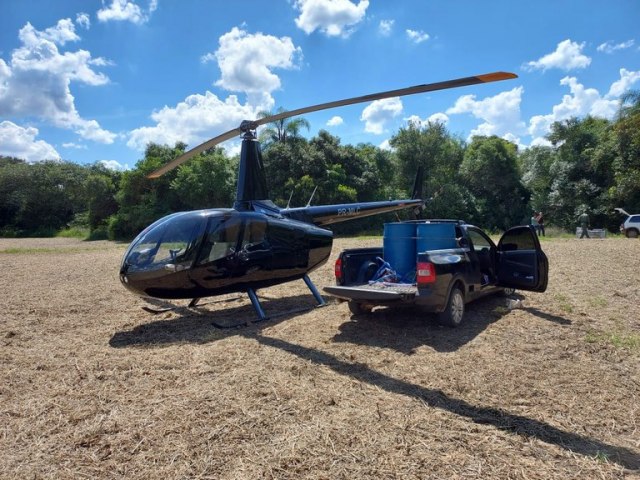 PF e PM/SP interceptam helicptero com 300 kg de cocana